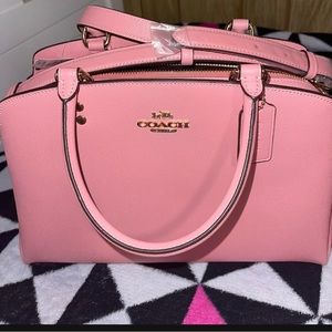 Coach like new pink purse 👛